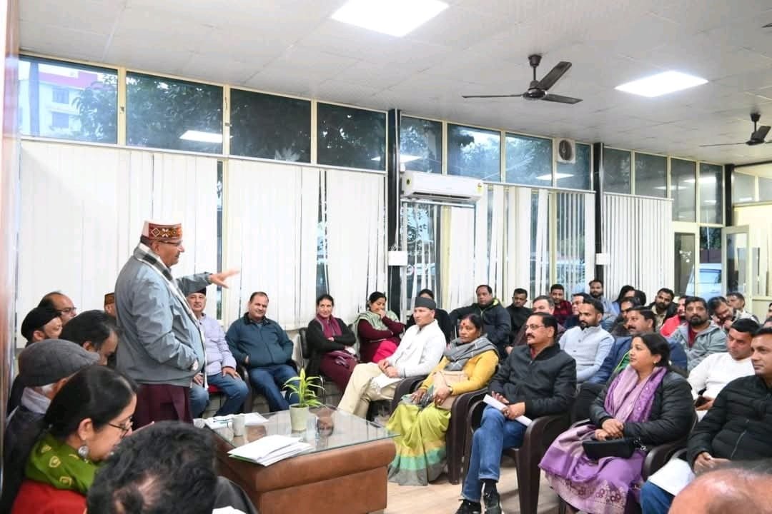 मसूरी विधानसभा में कैबिनेट मंत्री गणेश जोशी ने बूथ लेवल एजेंट की नियुक्ति के संबंध में की बैठक 
