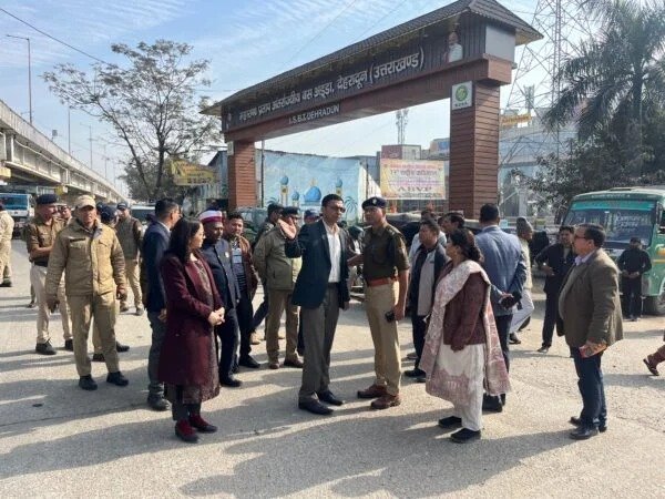 डीएम सविन बंसल के निर्देश पर आईएसबीटी क्षेत्र में सुधार कार्य शुरू