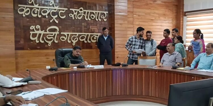 जनता मिलन में त्वरित समाधान. CDO के सख्त निर्देश, शिकायतों पर एक्शन