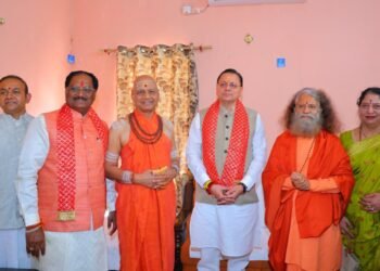 धर्म और विकास का संगम… भागवत कथा में पहुंचे सीएम धामी, धर्म के साथ विकास का दिया संदेश