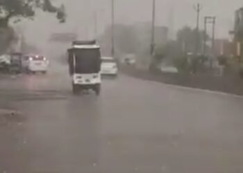 बारिश, ओले और आंधी-तूफान… दिल्ली से उत्तराखंड तक मौसम ने ली करवट, भीषण गर्मी से मिली राहत