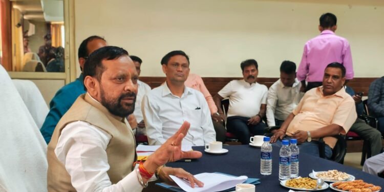 कोटद्वार में सफाई कर्मियों की समस्याओं पर बड़ी मीटिंग… समाधान और योजनाओं पर फोकस