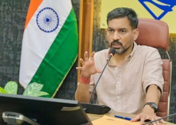 देहरादून: लाखों वोटर्स ने अब तक नहीं कराया सत्यापन, dm ने की गणना प्रपत्र जमा करने की आखिरी अपील