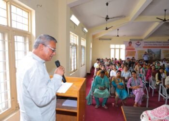 पौड़ी में लगा जनसेवा शिविर, एक ही स्थान पर मिली सरकारी योजनाओं की सुविधा