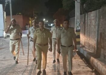 दिल्ली: पत्नी की कैंची से गोदकर हत्या…तीन दिन बाद मुरादाबाद से पति गिरफ्तार