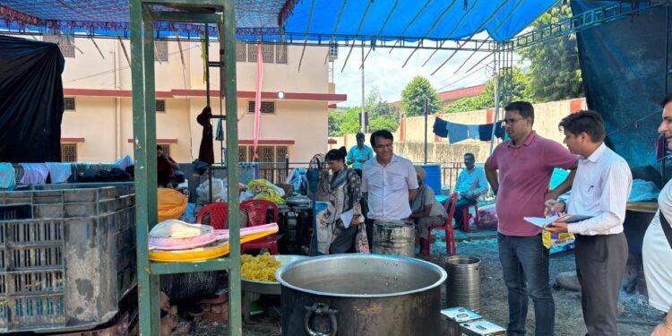 कांवड़ मेले में मिलावट पर सख्ती… मोबाइल फूड टेस्टिंग लैब से मौके पर हो रही मुफ्त जांच