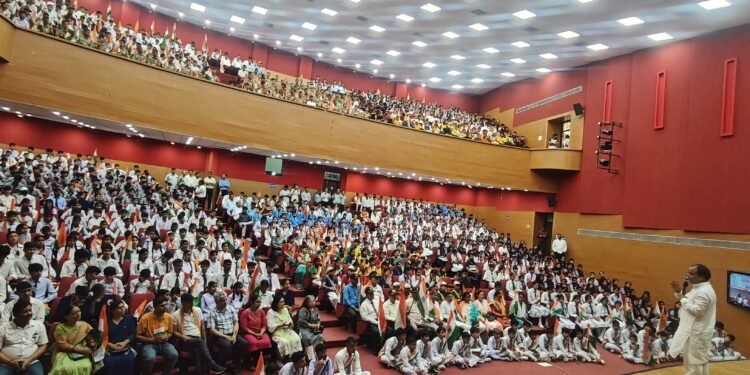 श्रीनगर, श्रीकोट और खिर्सू में गूंजे भारत माता के जयकारे, निकली भव्य तिरंगा यात्रा