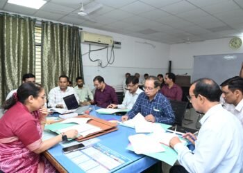 कोटद्वार बेस अस्पताल की व्यवस्थाओं पर मंथन, ऋतु खण्डूडी ने दिए मरीजों को बेहतर सुविधाएं देने के निर्देश