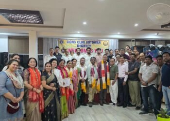 शिक्षक ही दिखाते हैं सफलता की राह: लायंस क्लब कोटद्वार डिग्निटी ने 6 शिक्षकों को किया सम्मानित