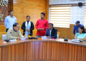 शिक्षक दिवस पर शिक्षकों का सम्मान: लायंस क्लब कोटद्वार डिग्निटी ने किया सम्मान समारोह आयोजित