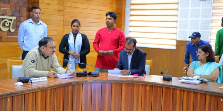 शिक्षक दिवस पर शिक्षकों का सम्मान: लायंस क्लब कोटद्वार डिग्निटी ने किया सम्मान समारोह आयोजित