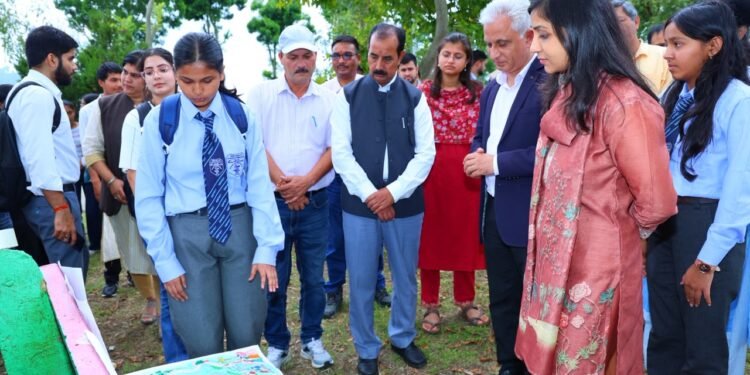 पौड़ी में गूंजा पंडित गोविंद बल्लभ पंत की राष्ट्रसेवा का संदेश, छात्रों ने प्रस्तुतियों से जीवंत किया जीवन संघर्ष