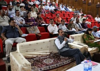 जनगणना 2027: पौड़ी में कार्मिकों को दिया गया प्रशिक्षण, 16 नवंबर से 30 नवंबर तक होगी स्वगणना