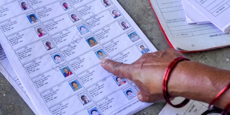 SIR पर कांग्रेस का बड़ा दावा: 7.8 करोड़ वोटर नाम हटाने का आरोप, 5.43 करोड़ को नोटिस; EC की प्रक्रिया पर उठाए सवाल