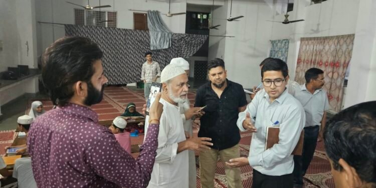 कोटद्वार में बिना मान्यता संचालित शिक्षण गतिविधियों पर कार्रवाई, दो मदरसे सील, 43 बच्चे मिले पढ़ते हुए