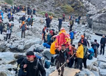 नंदा देवी जात यात्रा में SDRF का मोर्चा संभाला, दुर्गम रास्तों पर श्रद्धालुओं को मिल रही हरसंभव मदद