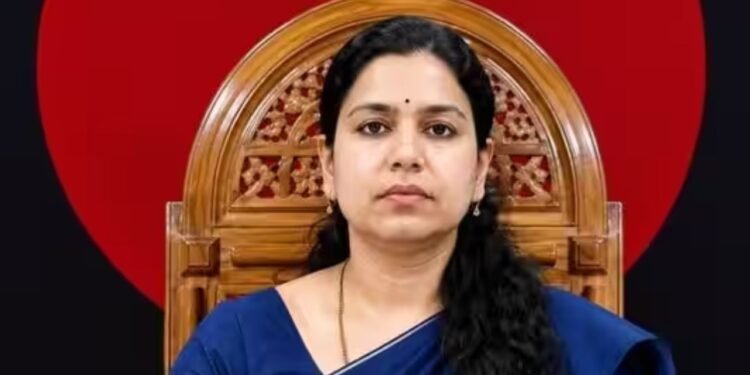 IAS छोड़कर राजनीति में उतरीं दिव्या मित्तल, किसी पार्टी का नहीं लेंगी साथ; बोलीं- ‘लोगों की आवाज बनना है’