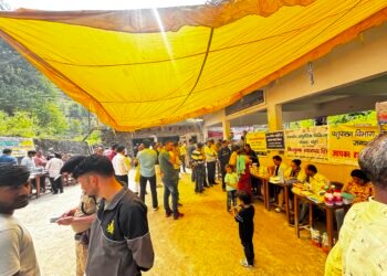 पौड़ी में 25 शिकायतों का मौके पर निस्तारण, 40 गांवों को मिलेगा पेयजल का लाभ; ₹2.75 करोड़ की सड़क का लोकार्पण